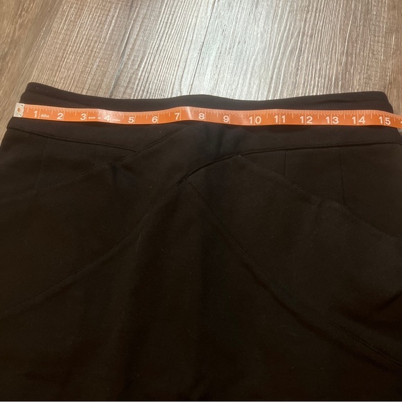 NWT BCBG Maxazria Black Pencil Skirt Rayon Nylon Spandex Blend Pockets Sz 10 New - Picture 5 of 7